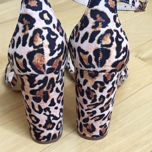 LULUS Leopard Print Chunky Open Toe Heels. Women’s size 8.5 - Picture 8 of 14